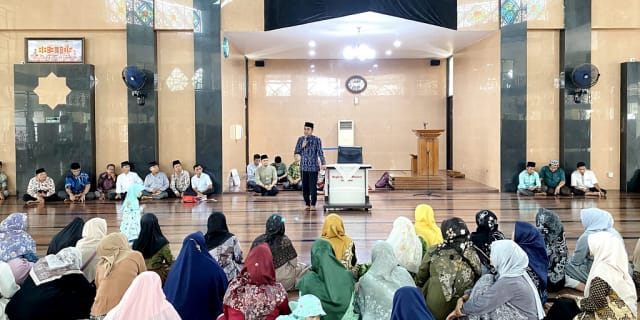 Wakil Wali Kota Solok Ramadhani Kirana Putra  buka kegiatan Verifikasi data keanggotaan BPJS Ketenagakerjaan, Kamis (02/05/24).